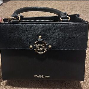 BEBE Classic Kira Médium Black w/Gold Hardware Faux Leather Casual Chic Satchel